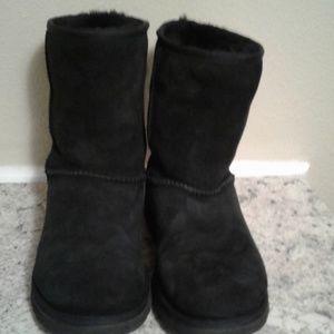 Women's Uggs size 8